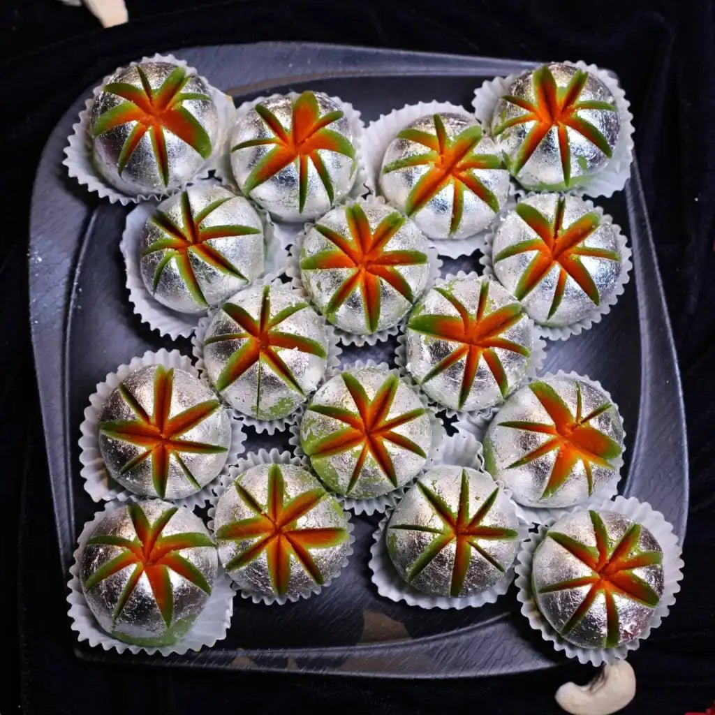 Kaju Flower from Estaa Sweets Bangalore – elegant cashew-based Indian sweet crafted in a floral shape, made with premium kaju and pure ghee, ideal for gifting and celebrations